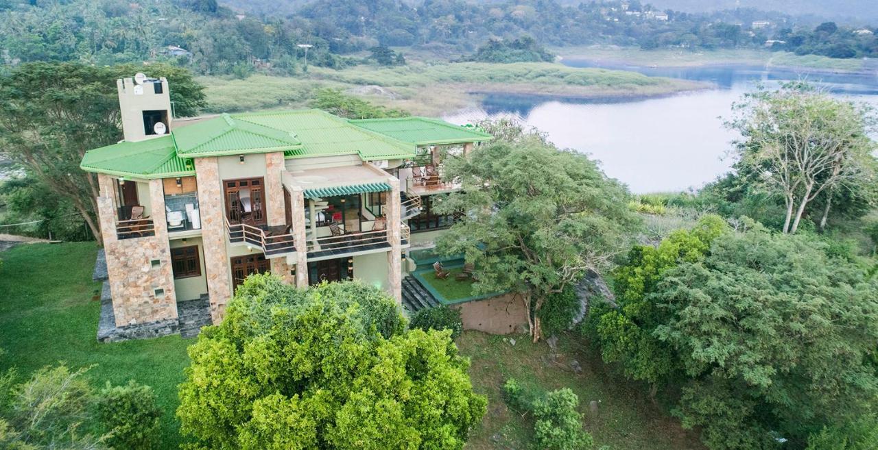 Green Castle Kandy Hotel Esterno foto